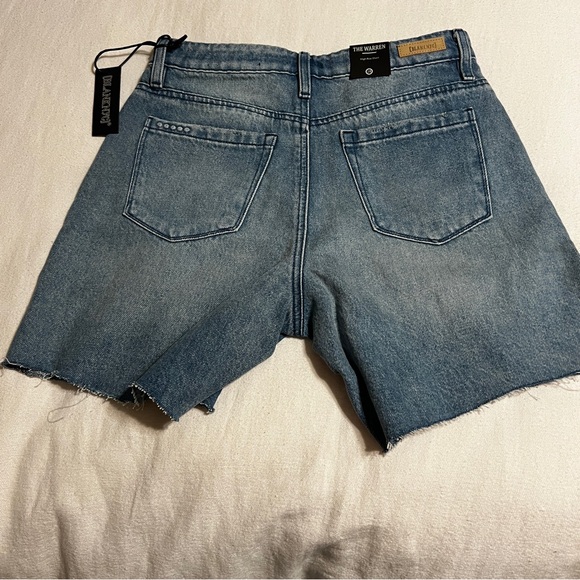 Blank NYC NWT The Warren high rise shorts size 28 - Picture 8 of 9